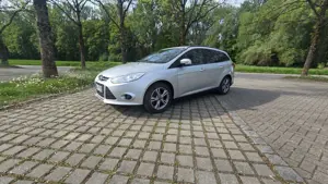 Ford Focus Turnier 1.0 EcoBoost Start-Stopp-System SYNC Editi