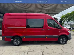 Mercedes-Benz Sprinter Bild 2