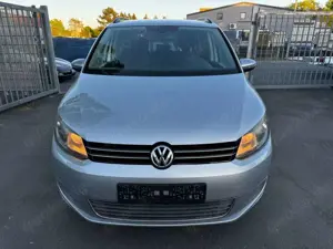 Volkswagen Touran Comfortline BMT 7-Sitze Klima Navi Bild 2