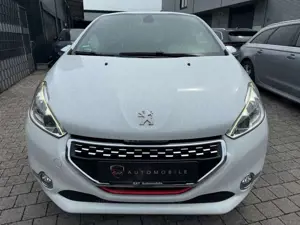 Peugeot 208 Bild 2