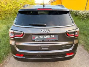 Jeep Compass 1.3 T-GDI 110kW Limited DCT Bild 4