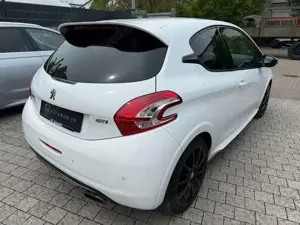 Peugeot 208 Bild 4