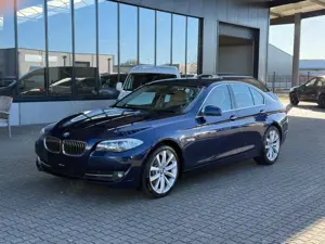 BMW 520 i Lim. Bi-Xenon Volleder Navi prof SHZ Memory Bild 1