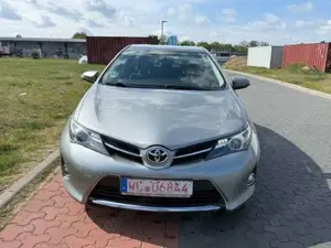 Toyota Auris Life+
