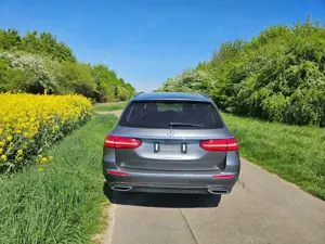 Mercedes-Benz E 300 d T - Automatik / AHK / Burmester Bild 5