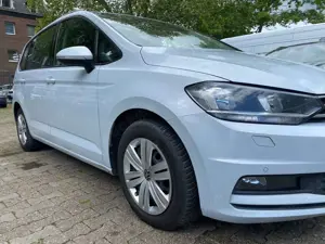 Volkswagen Touran Bild 2
