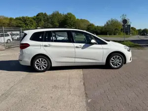 BMW 216 Bild 4