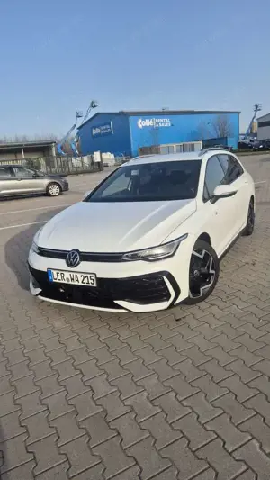 Volkswagen Golf Variant 1.5 eTSI OPF DSG R-Line