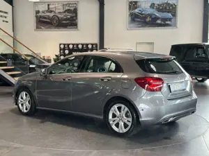 Mercedes-Benz A 180 Urban Aut. 2.HA/S-HE/LED/NAVI/PDC/16LM/BT Bild 4