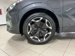 CUPRA Formentor 1.5 e-Hybrid 150 kW HUD AD AHK-klappbar El. Panoda Bild 4