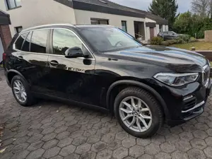 BMW X5 X5 xDrive30d Laser 4x Klima Servoschliessung 4x Sitzheizung Drive-Pilot Standheizung+Display-