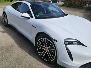 Porsche Taycan Taycan Performancebatterie Plus Bild 4
