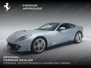 Ferrari 812 Superfast - FERRARI HAMBURG