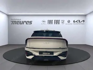 Kia EV6 GT 84 kWh 609 PS Panoramadach Allrad El. Heckklapp Bild 3