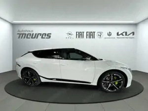 Kia EV6 GT 84 kWh 609 PS Panoramadach Allrad El. Heckklapp Bild 5