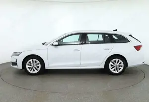 Skoda Octavia Combi 2.0TDI DSG LED ACC Navi Kamera AHK Bild 2