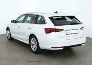 Skoda Octavia Combi 2.0TDI DSG LED ACC Navi Kamera AHK Bild 3