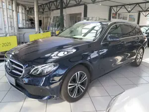 Mercedes-Benz E 220 d T 9G Avantgarde LED Easy-Pack Kamera Totwinkel