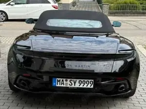 Aston Martin DB12 Volante