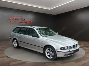 BMW 528 i A Touring*XENON*NAVI*PDC*SHZ*S-DACH*TOP Bild 2