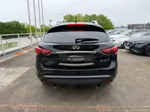 Infiniti FX FX30d  AWD Bild 4
