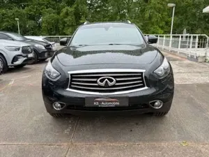 Infiniti FX FX30d  AWD Bild 2