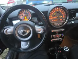 MINI Cooper Bild 4