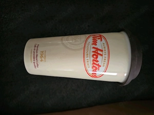 Tim Hortons Kaffeebecher Bild 3