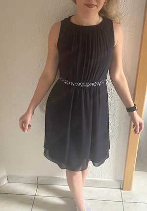 Kleid Gr. 32 - Neuwertig 