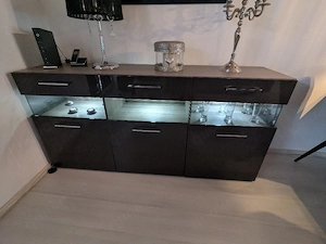 Modernes Sideboard Hochglanz Braun Eiche inkl. Beleuchtung 