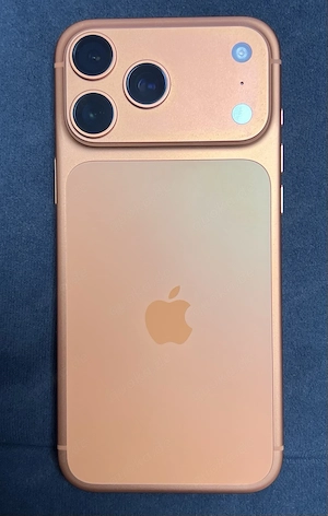 iPhone 17 pro max 