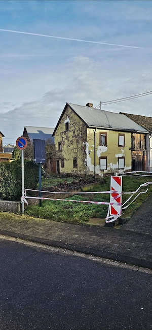Einfamilienhaus mit Scheune in 54524 Klausen zu Verkaufen