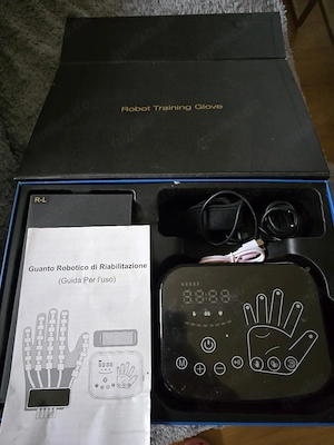 Robot Training Glove 