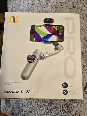 Smartphone-Gimbal fotografiert 