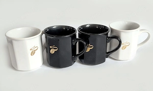 4 Tchibotassen Kaffeebecher Sammeltassen goldene Bohne weiß und schwarz                             