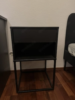 Nachttisch