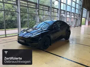 Tesla Model Y Bild 2
