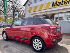 Hyundai i20 Style Allwetterreifen Bild 4