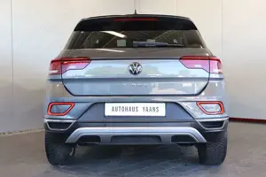 Volkswagen T-Roc 1.5 TSI Style MATRIX+AID+ACC+CARPLAY+AHK Bild 5