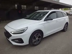 Hyundai i30 cw Intro Edition Mild-Hybrid