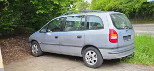 Opel Zafira 1.8 Elegance