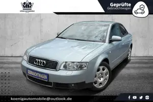 Audi A4 2.4 Automatik / XENON / NAVI / BOSE / PDC