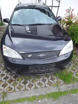 Ford Mondeo Mondeo 3.0 Turnier V6 ST 220