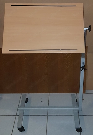 Betttisch   Pflegetisch fahrbar & höhenverstellbar   Komplett NEU & UNBENUTZT