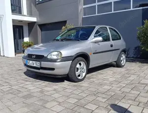 Opel Corsa 12V Edition 2000