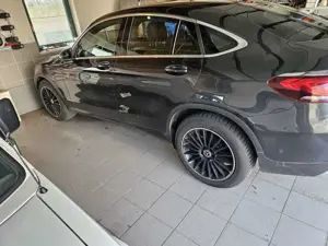 Mercedes-Benz GLC 220 d 4Matic 9G-TRONIC Exclusive Bild 4