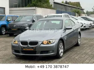 BMW 325 i 3 Coupe  xDrive M Paket*1HAND*LEDER*PDC*XE