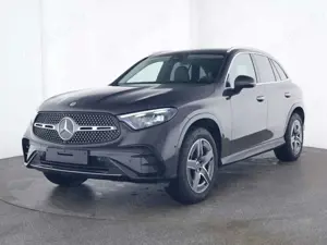 Mercedes-Benz GLC 300 e 4M *AMG Premium Digital AHK 360° KeyGo Bild 2