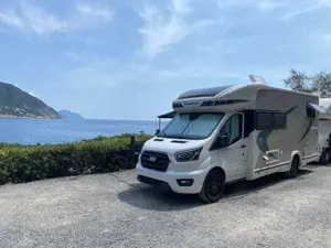Caravans-Wohnm Chausson 777 GA Titanium