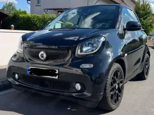 smart city-coupé/city-cabrio Smart ForTwo 2019 | Letzter Benziner | Leder | Panorama | JBL | TÜV neu